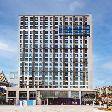 Holiday Inn Express Shanghai Baoyang By Ihg Екстер'єр фото