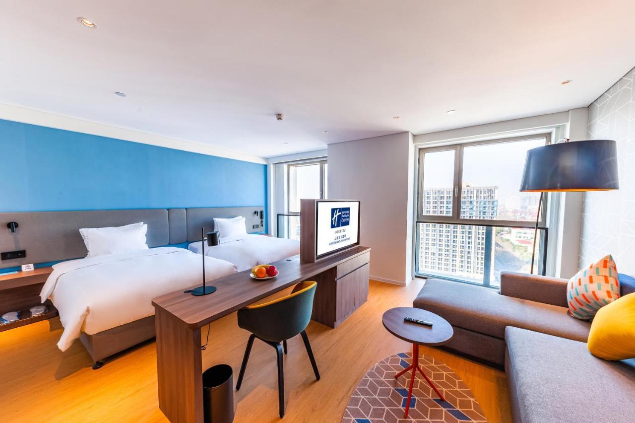 Holiday Inn Express Shanghai Baoyang By Ihg Екстер'єр фото