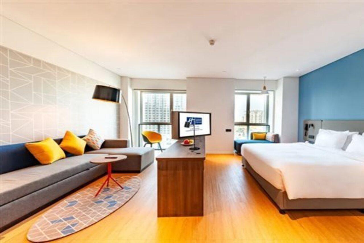 Holiday Inn Express Shanghai Baoyang By Ihg Екстер'єр фото