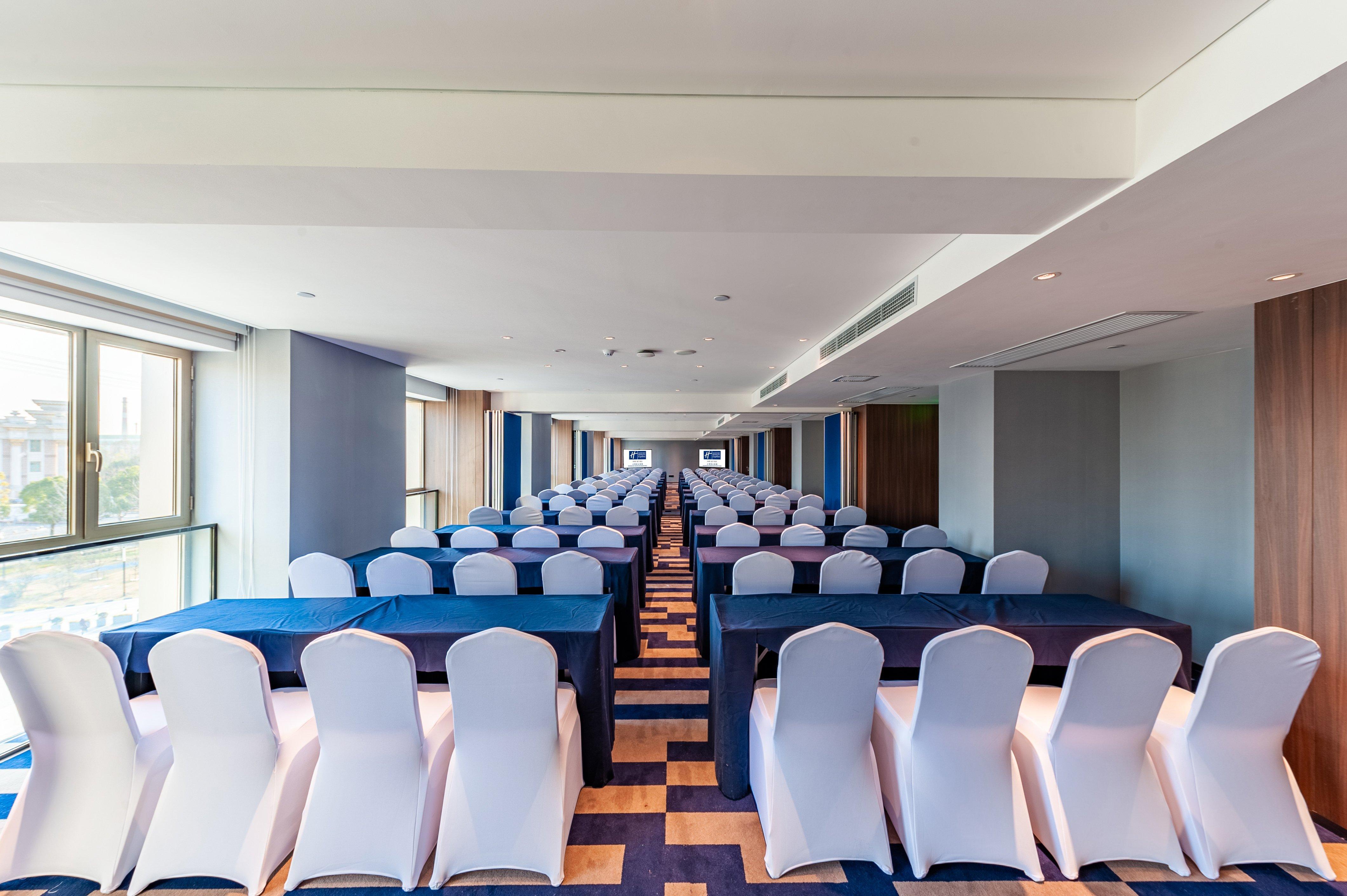 Holiday Inn Express Shanghai Baoyang By Ihg Екстер'єр фото